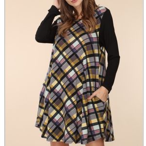 Plaid dress with black sleeves and POCKETS! 😍